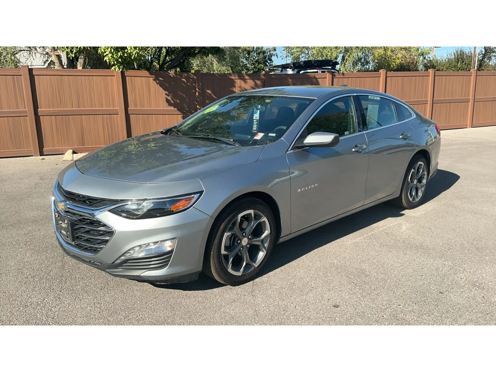 Used 2024 Sterling Gray Metallic Chevrolet LT image 40