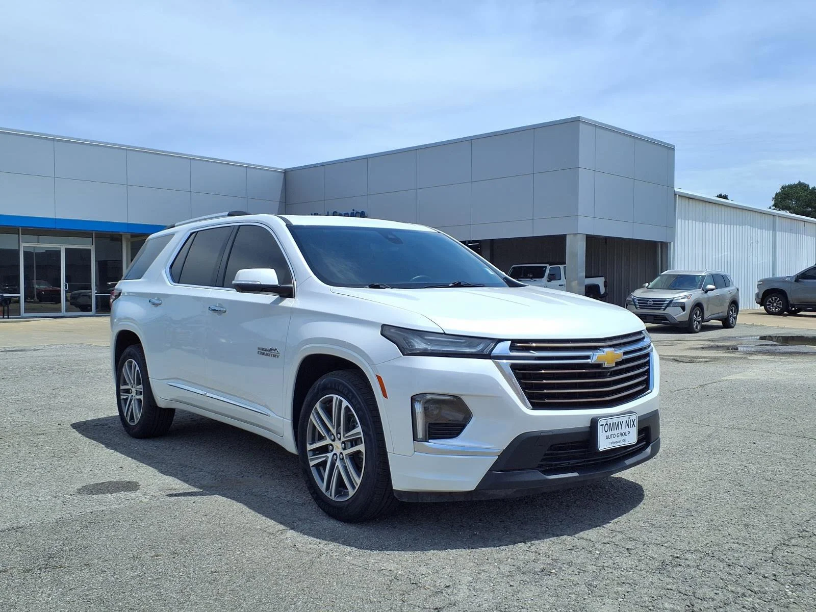 Used 2023 Iridescent Pearl Tricoat Chevrolet High Country image 20