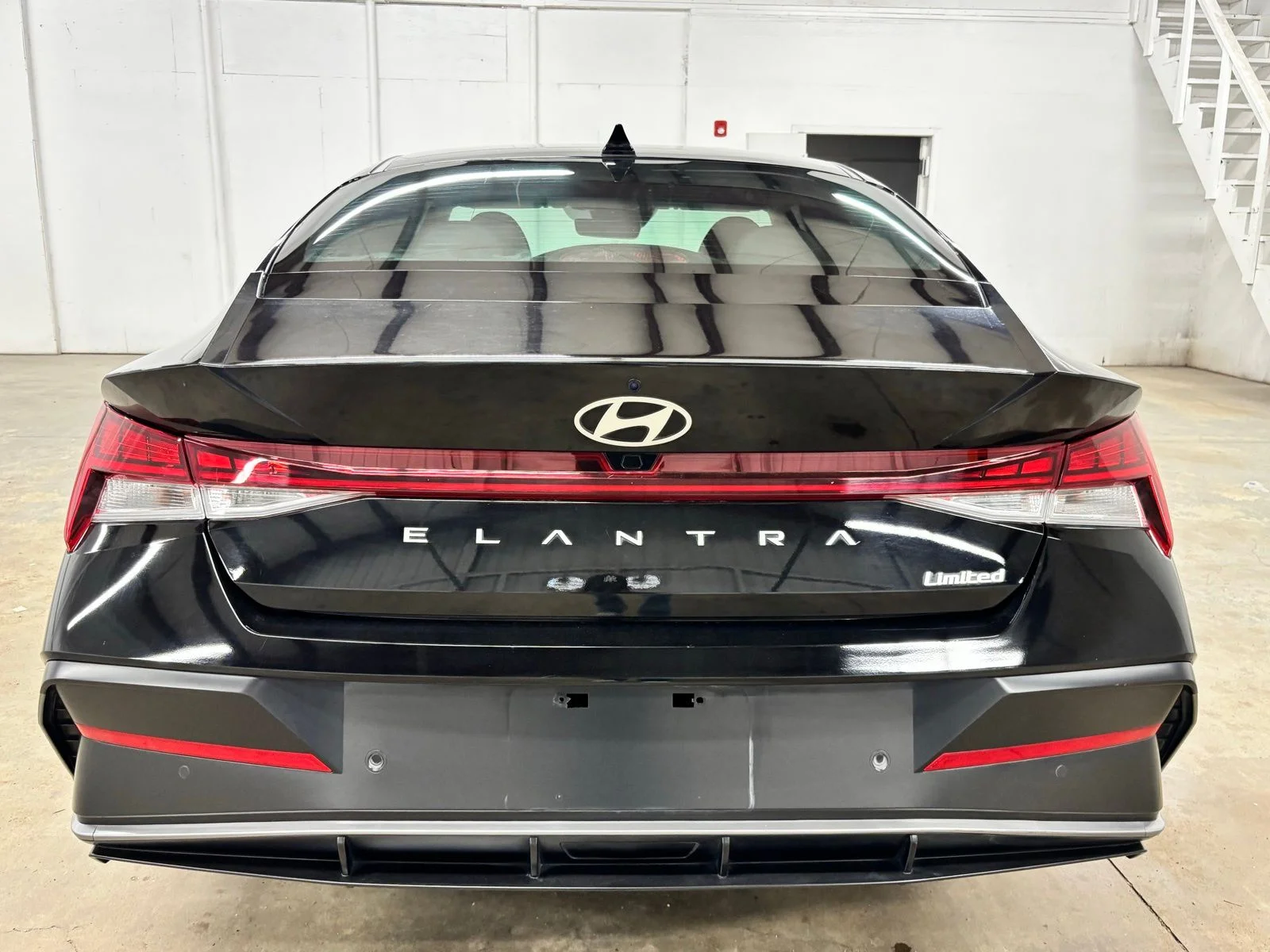 Used 2024 Black Hyundai Limited image 6