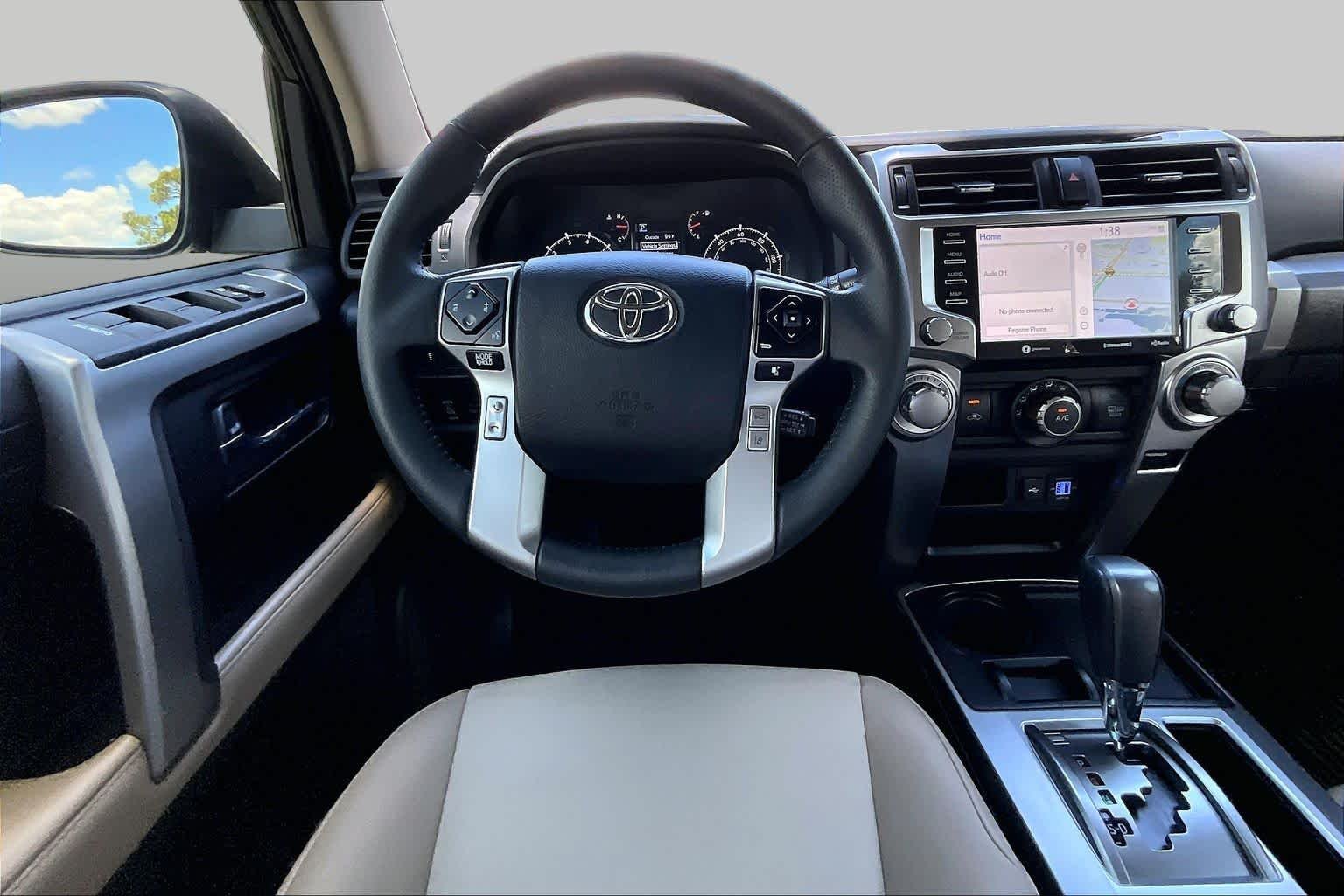 Used 2022 Midnight Black Metallic Toyota SR5 Premium image 6