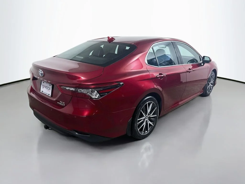 Used 2022 Ruby Flare Pearl Toyota Hybrid XLE image 7