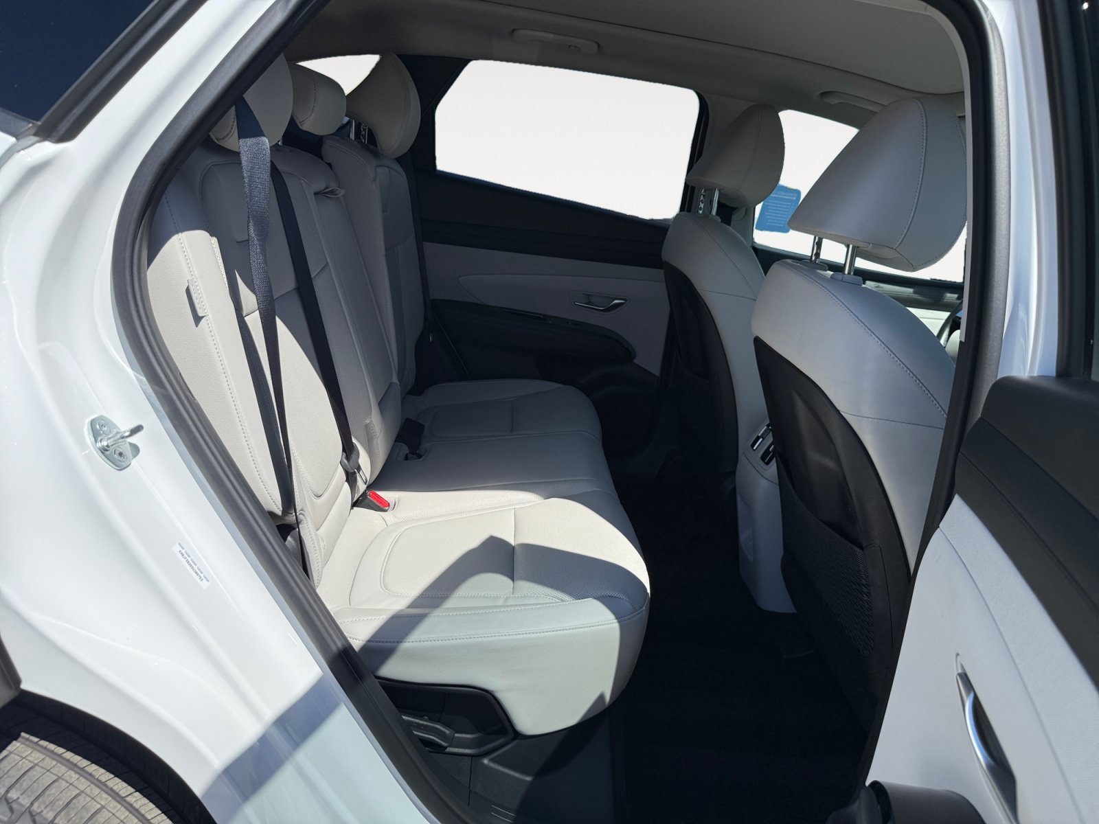 Certified Used 2025 Creamy White Pearl Hyundai Limited image 18