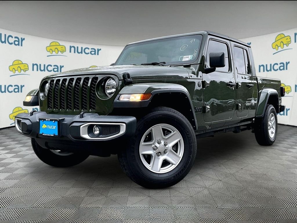 Used 2022 Green Jeep Sport image 3