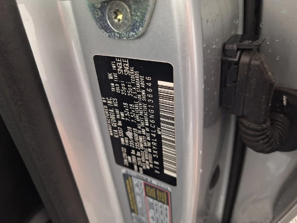Used 2022 Sparkling Silver Kia S image 31