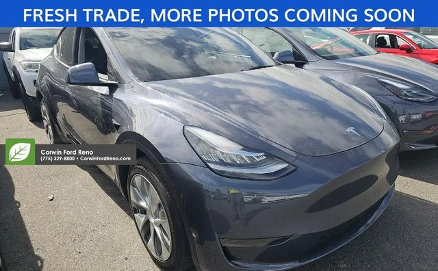 2023 Tesla Model Y Long Range Dual Motor All-Wheel Drive's photo