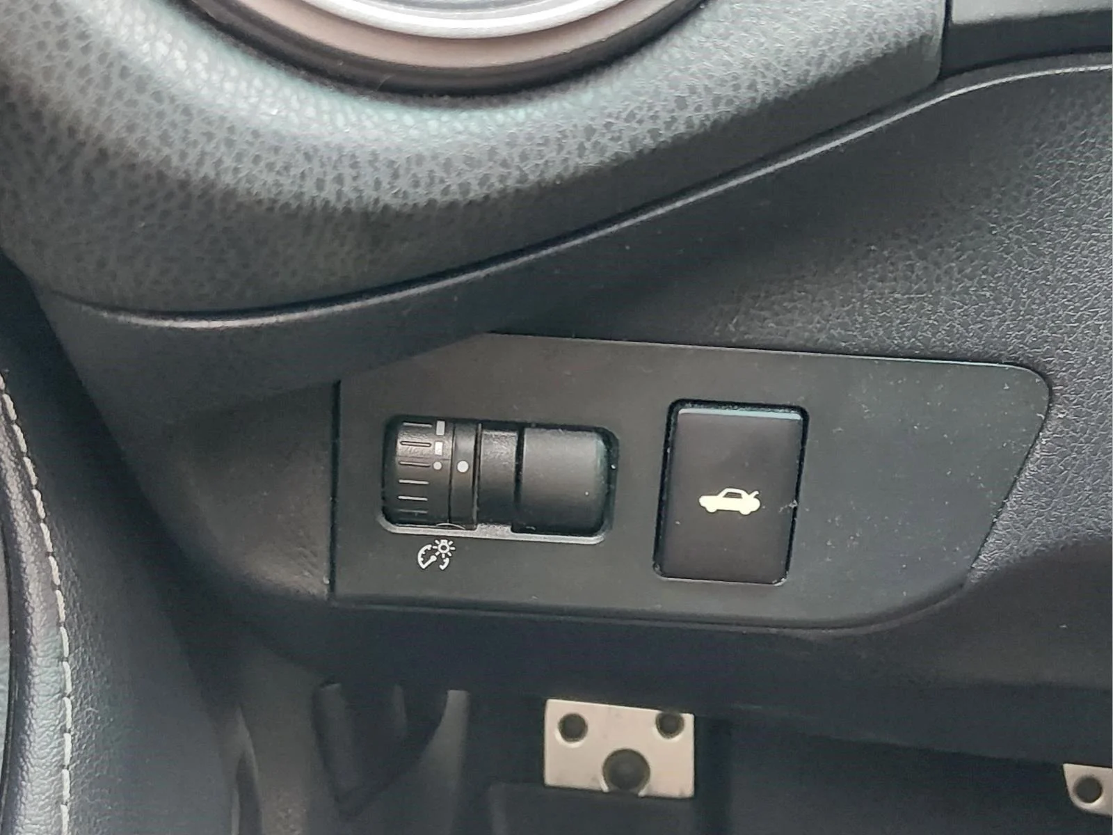 Used 2017 Ablaze Toyota 860 Special Edition image 29