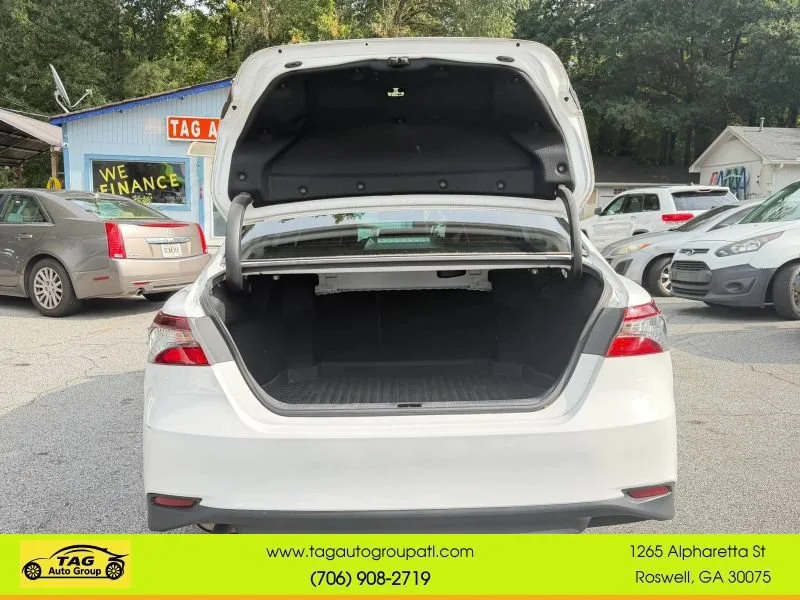 Used 2022 White Toyota LE image 7