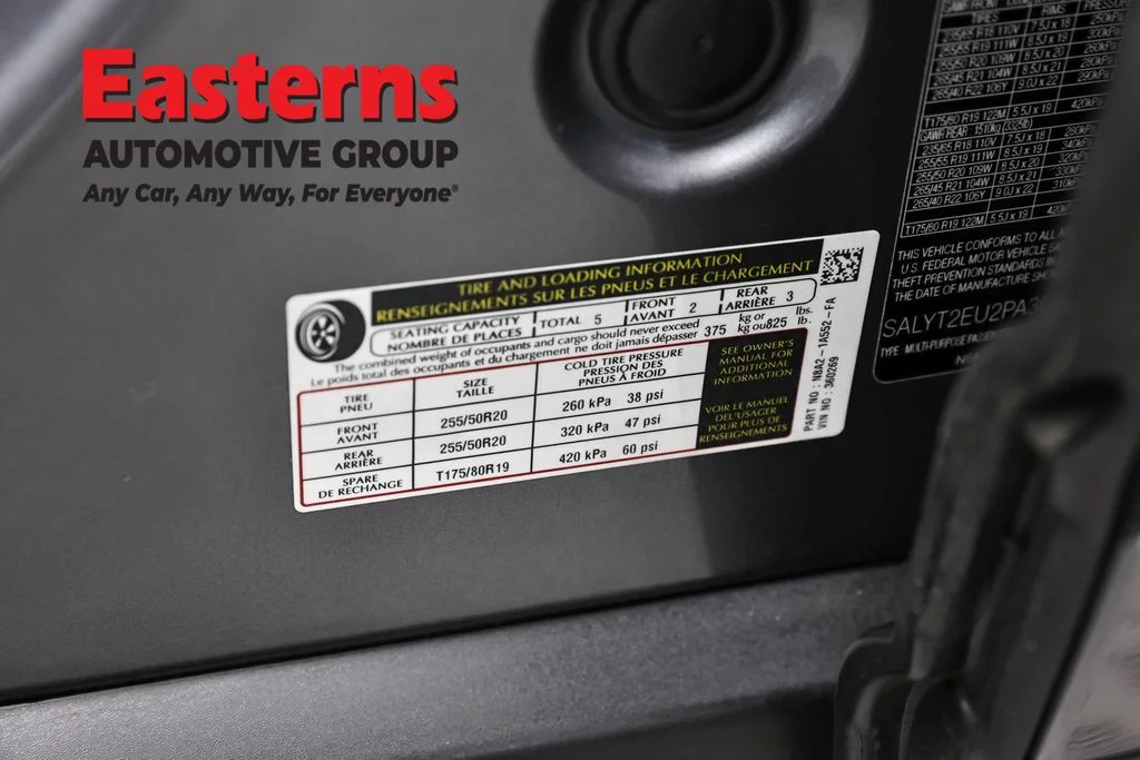 Used 2023 Gray Land Rover R-Dynamic S MHEV image 36