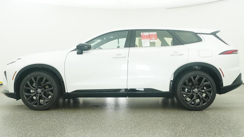 New 2026 Oxygen White Toyota Limited image 30