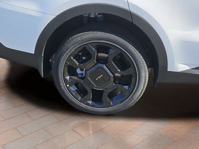 New 2026 White Kia X-Line EX image 4