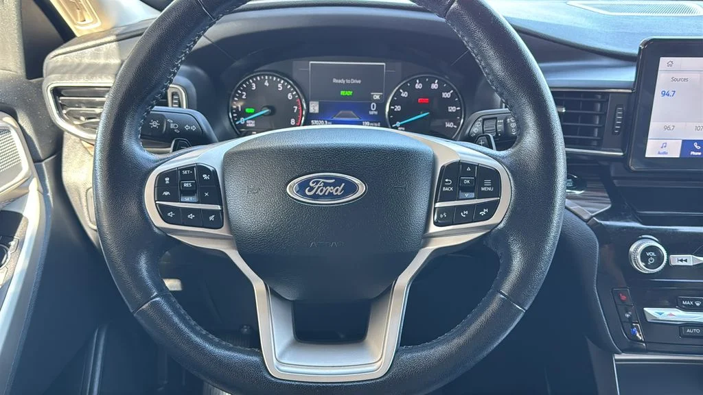 Used 2021 Red Ford Limited image 10