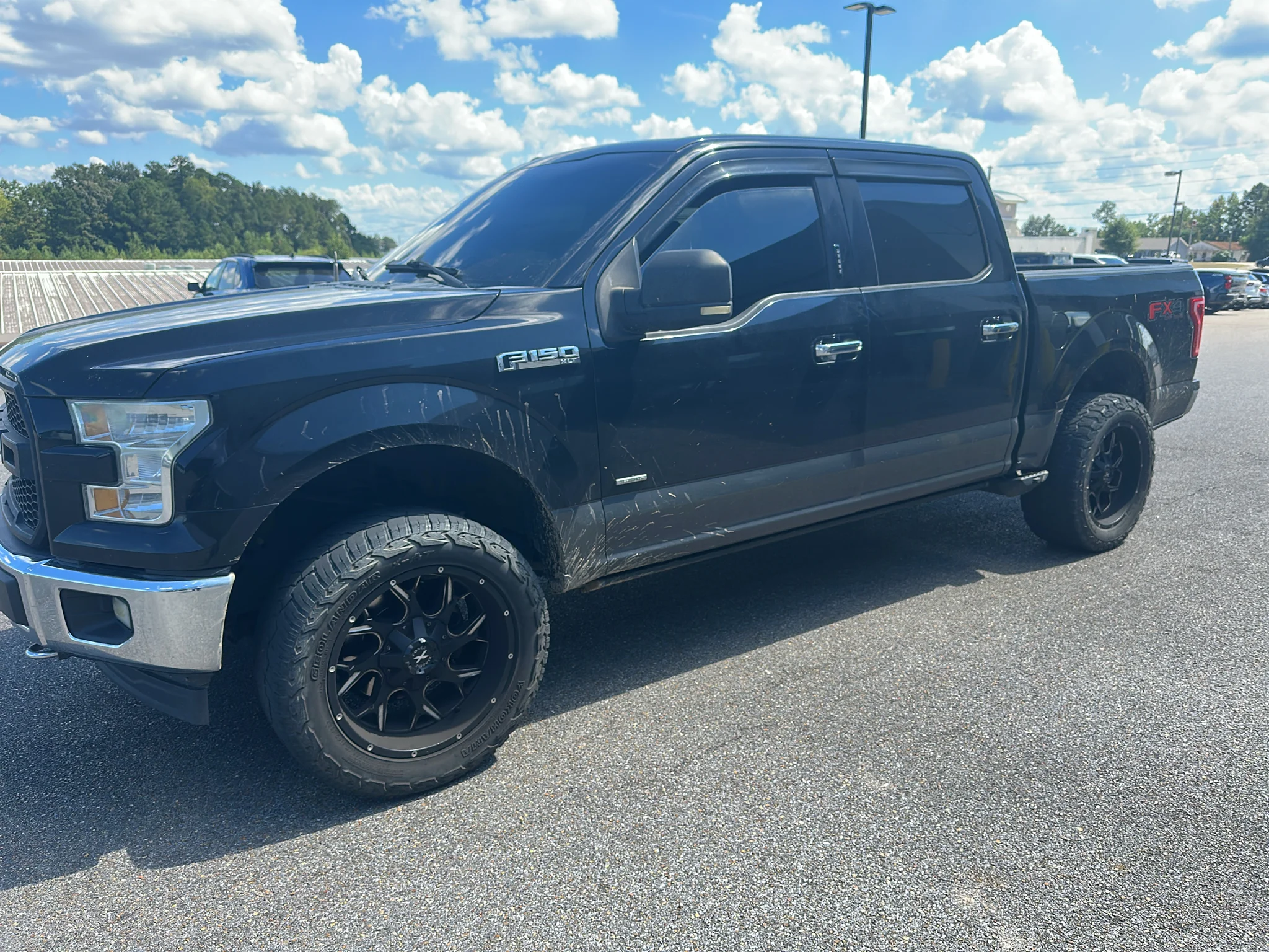 Used 2017 Shadow Black Ford XLT image 1