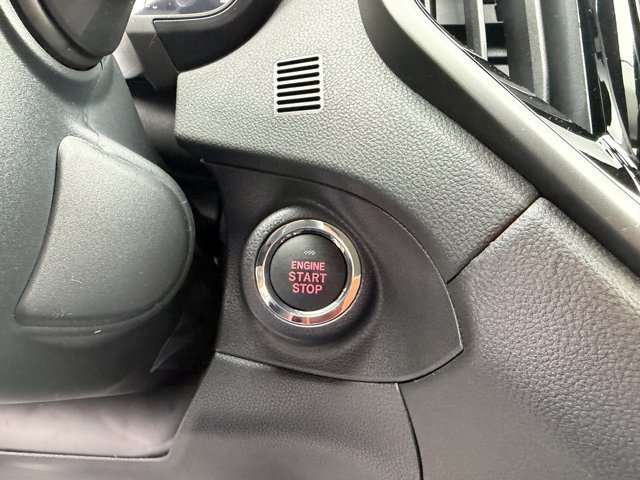 New 2026 CRYSTAL WHITE PEARL Subaru Premium 7-Passenger image 18