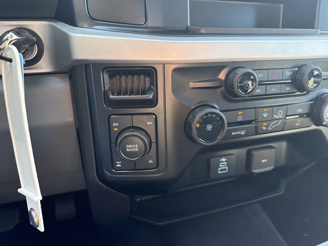 New 2026 Avalanche Ford F-350® XL image 10