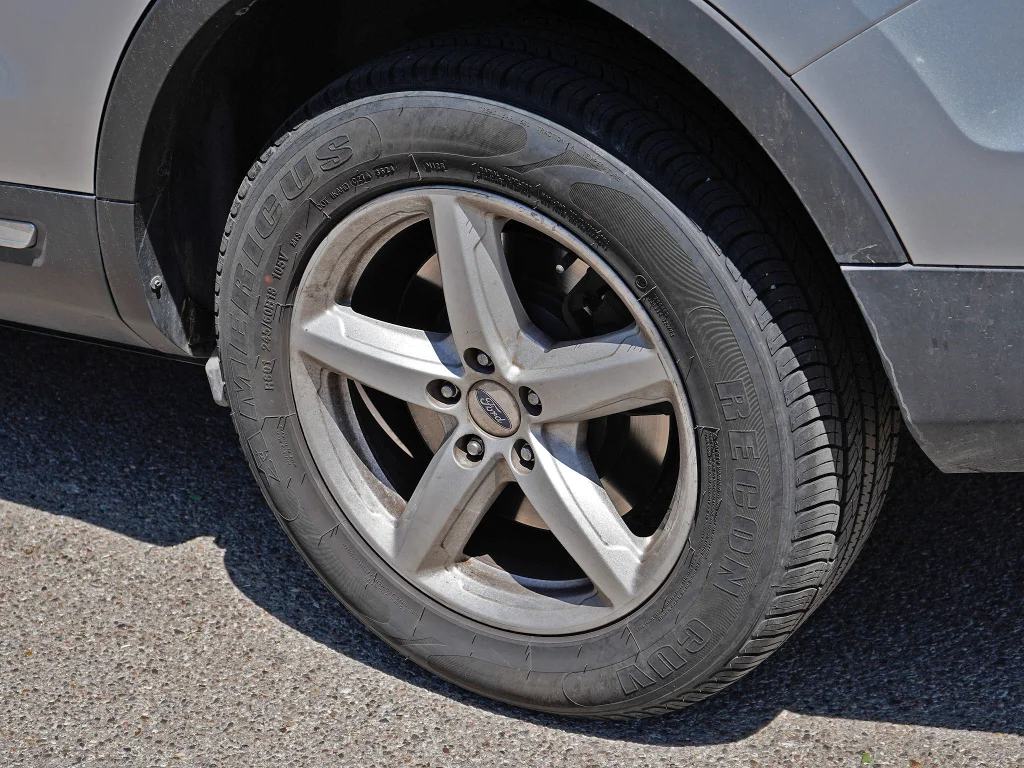 Used 2016 Ingot Silver Metallic Ford XLT image 7
