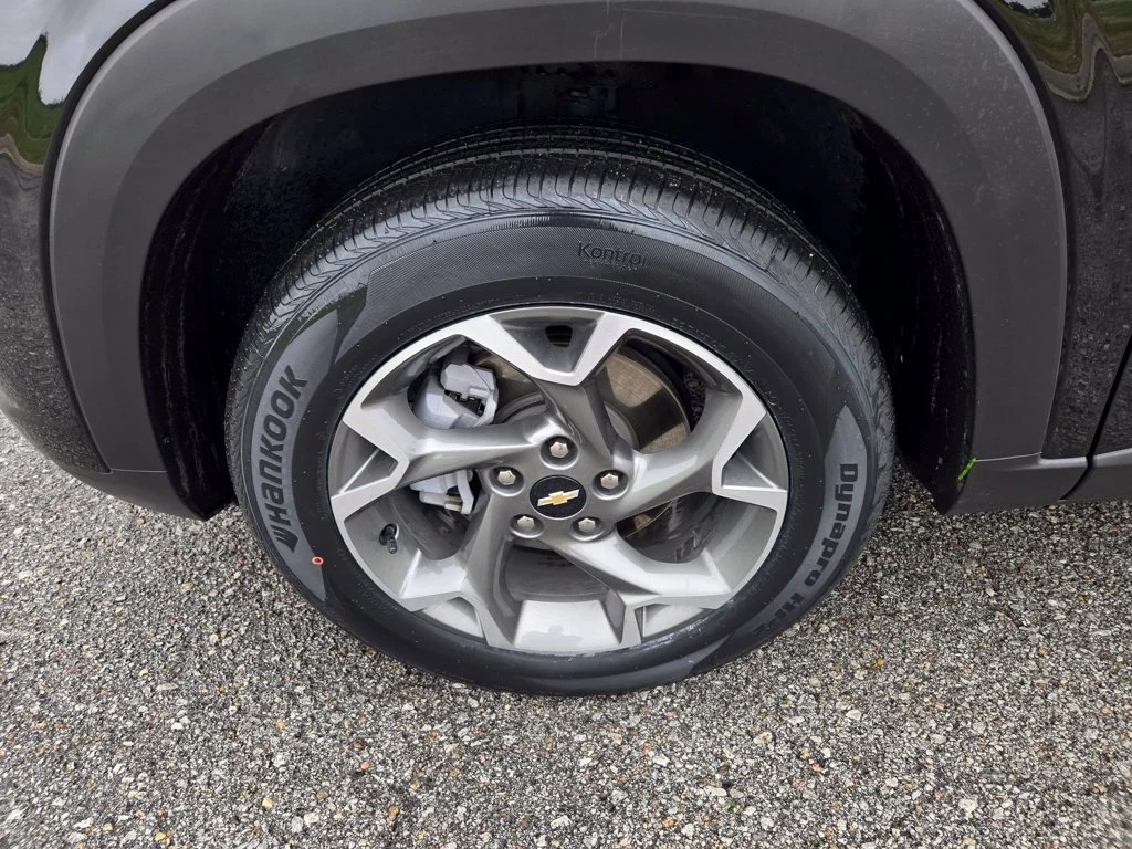 Used 2025 Black Chevrolet LT image 11