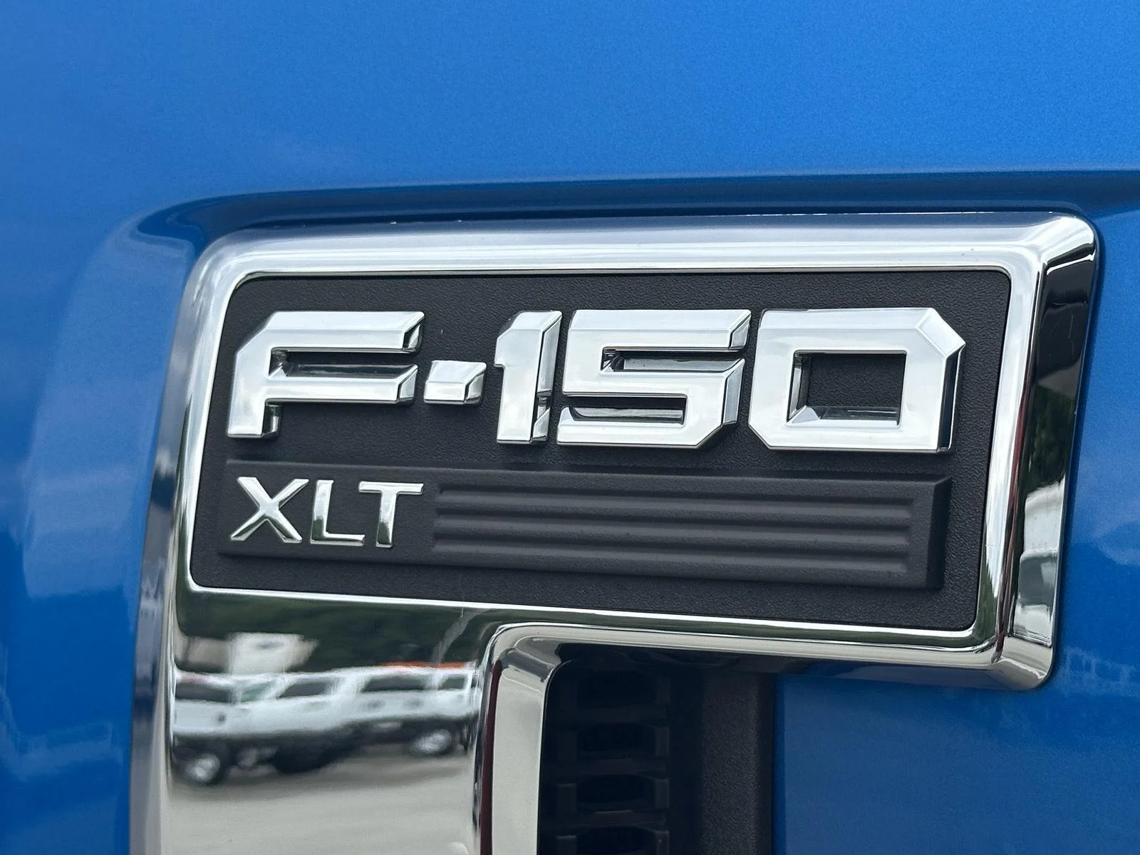 Used 2021 Velocity Blue Metallic Ford XLT image 14