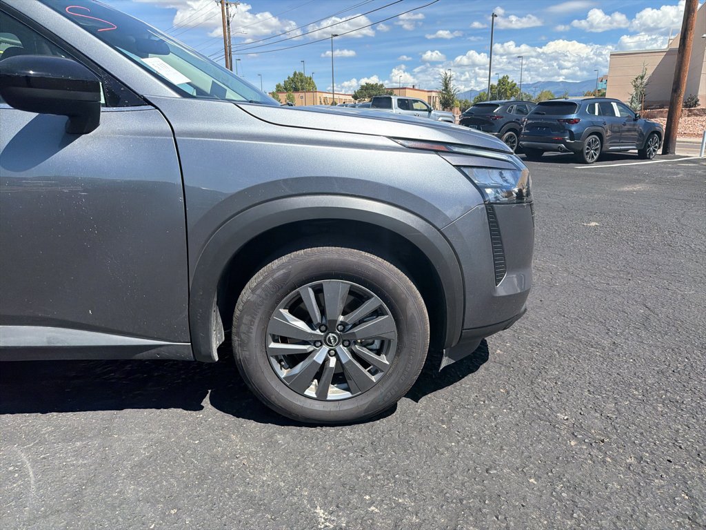 Used 2026  Nissan S image 2