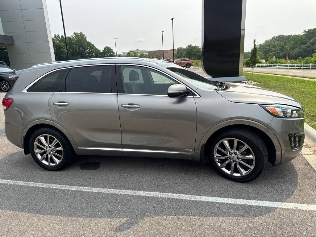 Used 2018 Titanium Silver Kia SX Limited V6 image 4