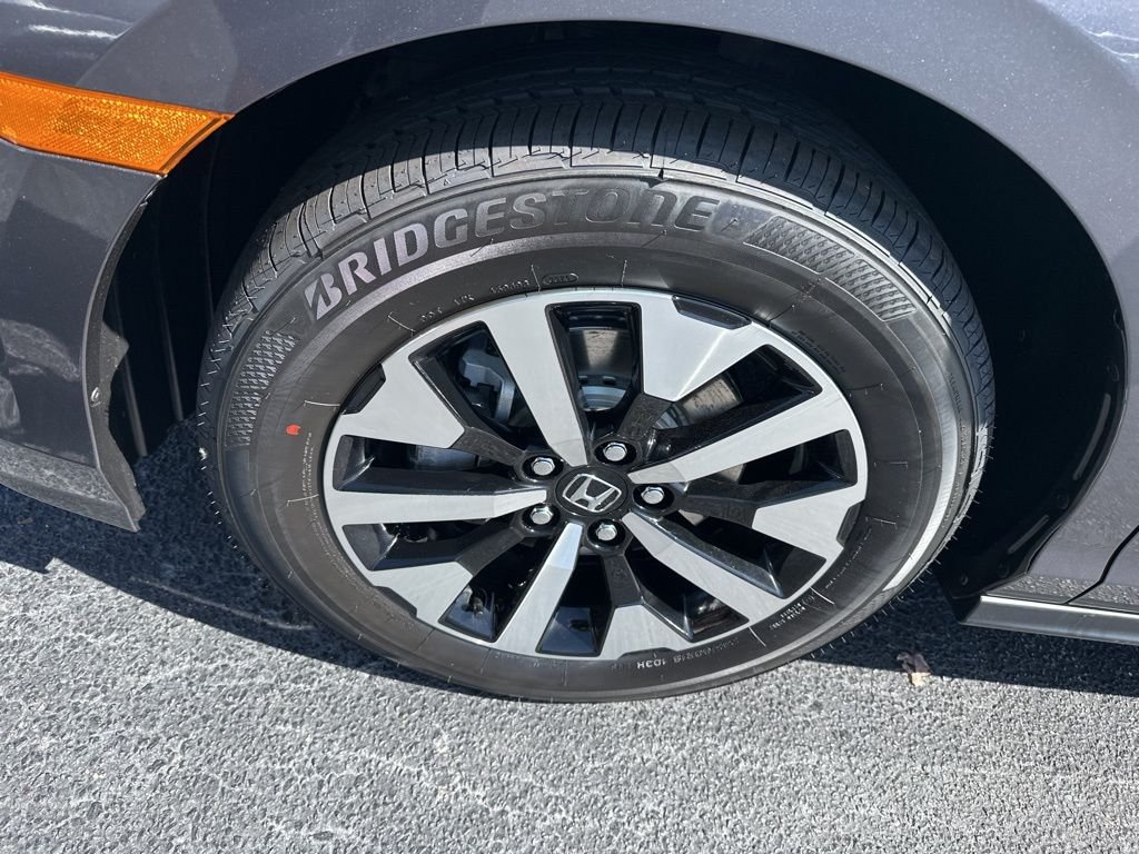 2026 Honda Odyssey EX-L - Photo 10