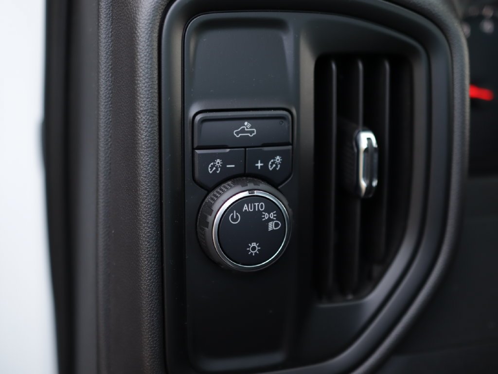 Used 2025 Summit White Chevrolet WT image 10