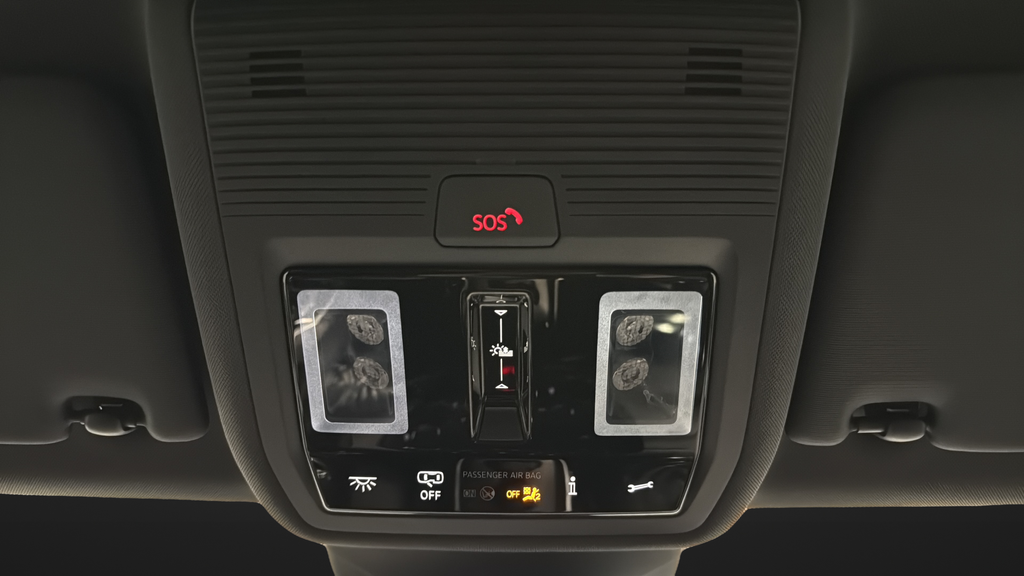 Used 2023 Deep Black Volkswagen Pro S image 32