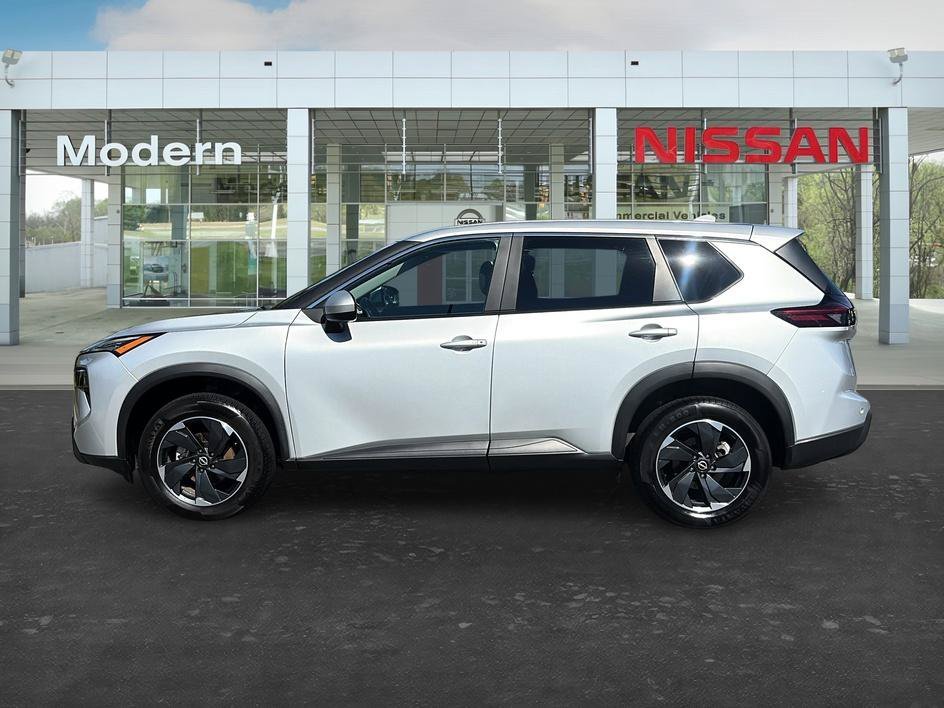 Used 2025 Brilliant Silver Metallic Nissan SV image 2