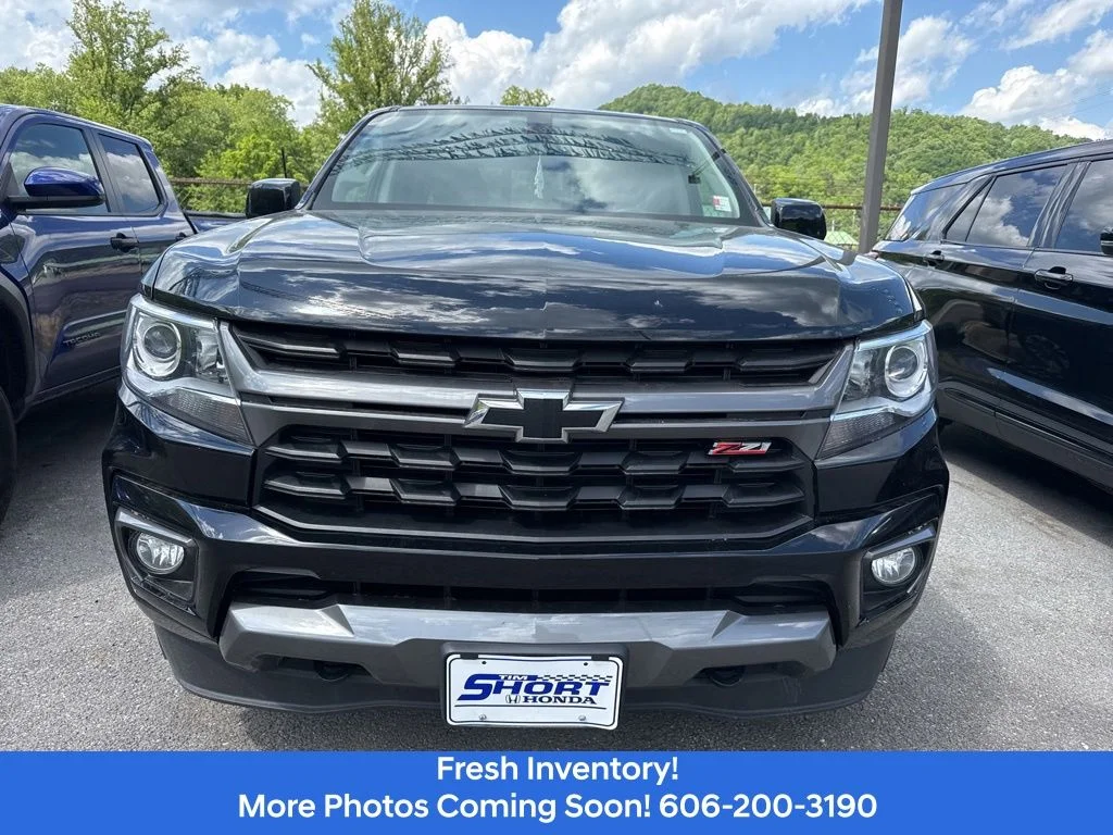 Used 2022 Black Chevrolet Z71 image 2