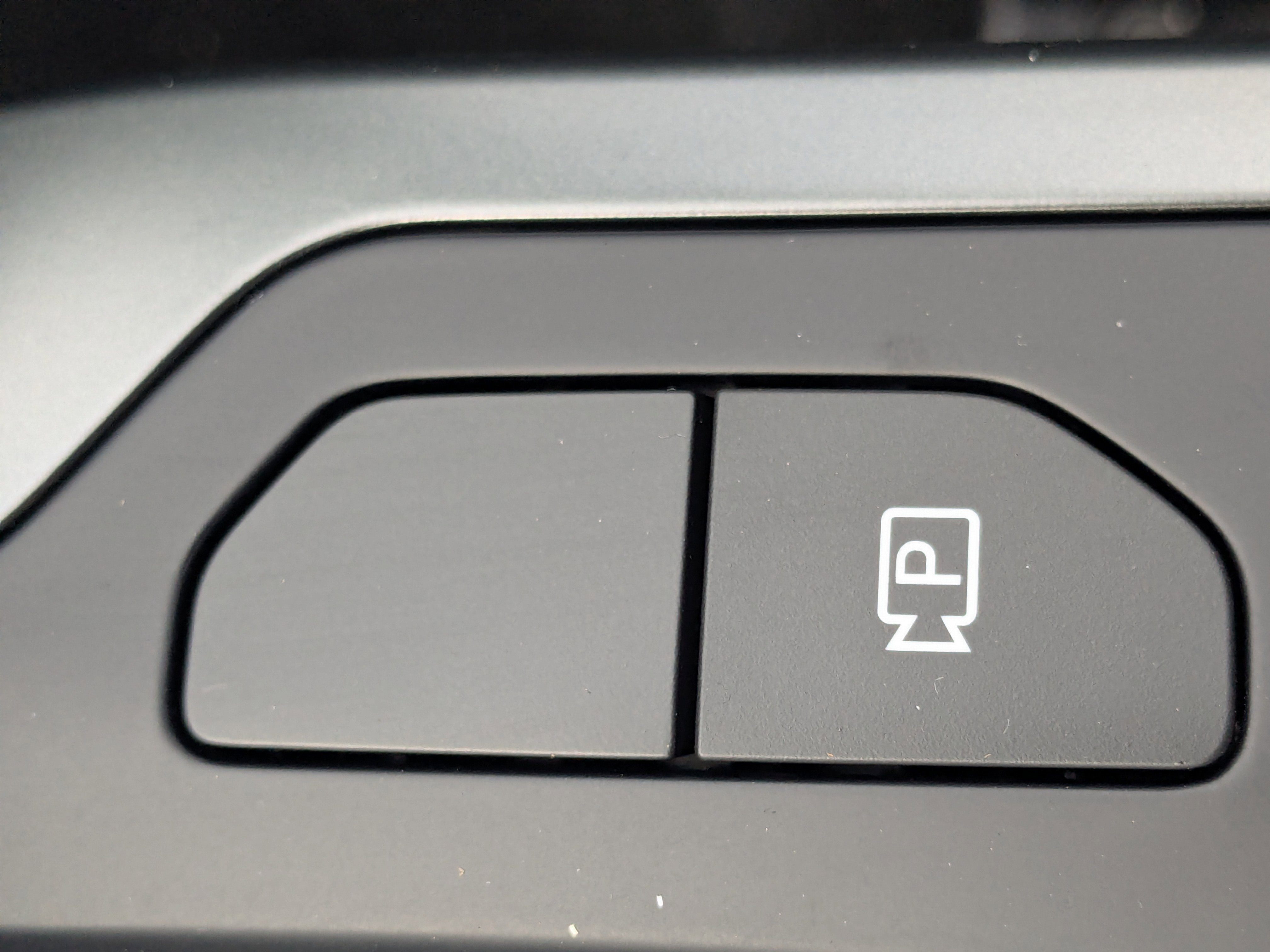 New 2026 Snow White Pearl Kia LX image 25