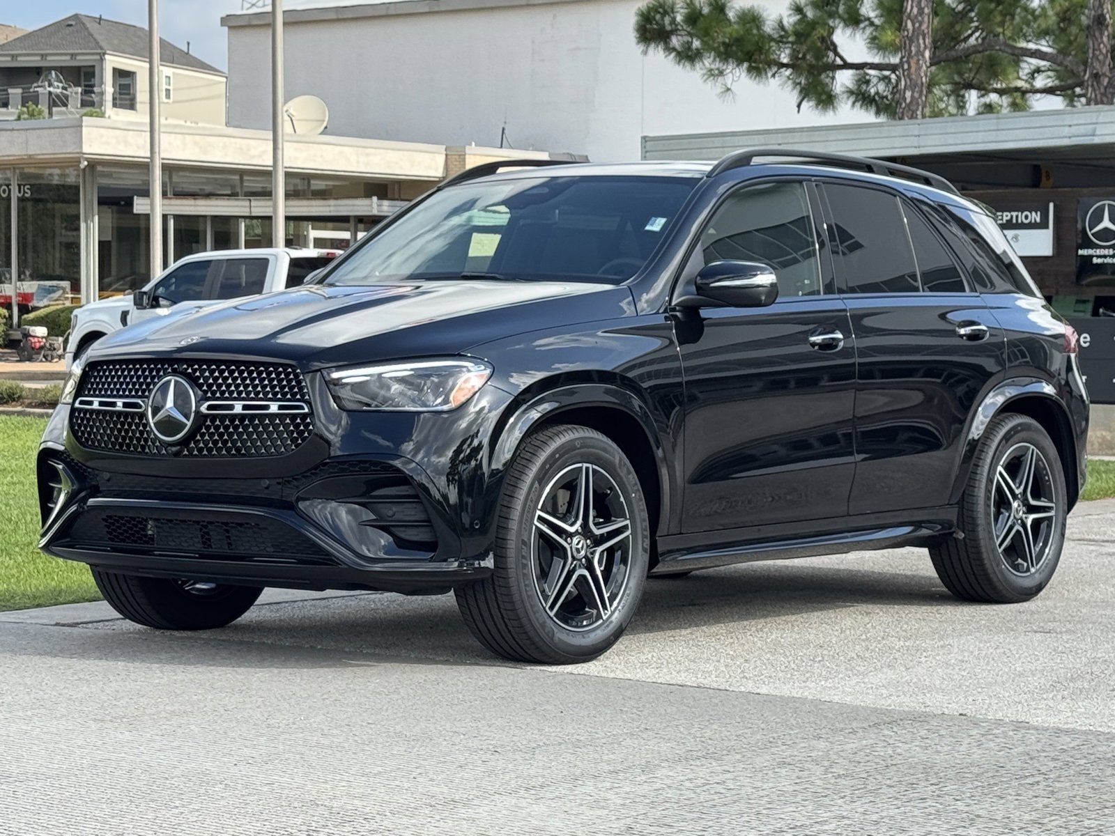 New 2026 Obsidian Black Metallic Mercedes-Benz GLE 350 image 30