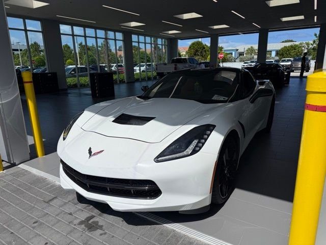 2015 Chevrolet Corvette Stingray Coupe w/Z51's photo