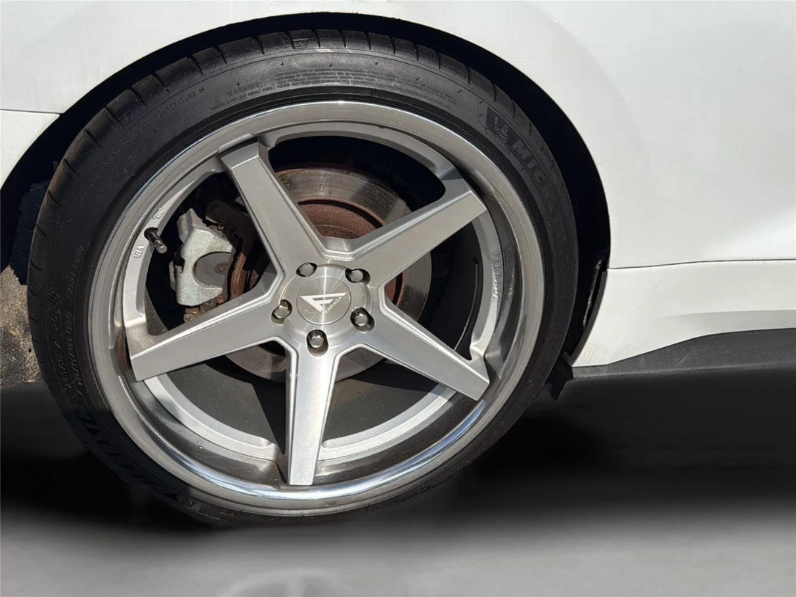 Used 2016 Oxford White Ford GT Premium image 29
