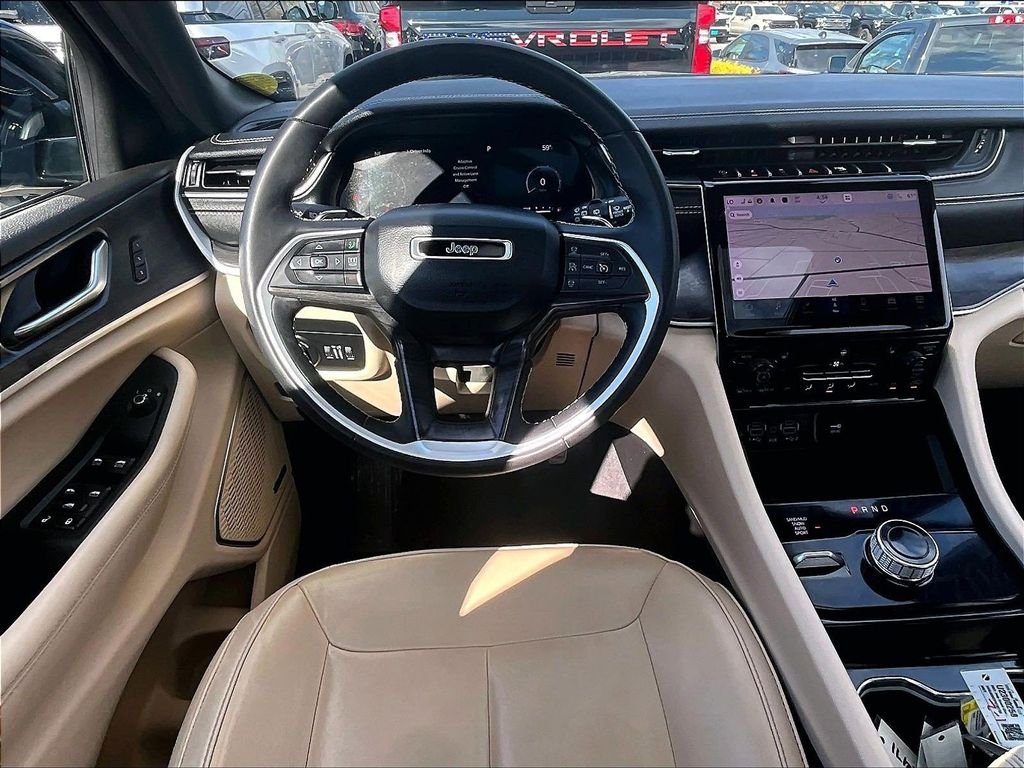 Used 2023 Metallic Jeep Limited image 18