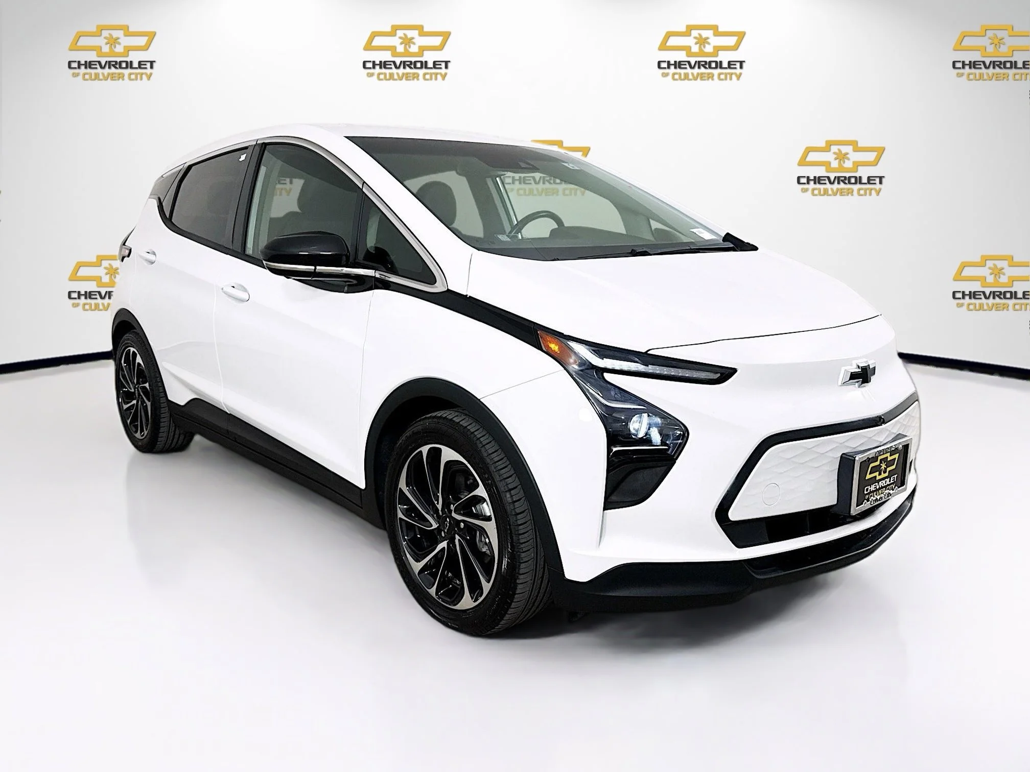 2022 Chevrolet Bolt EV 2LT Auto's photo