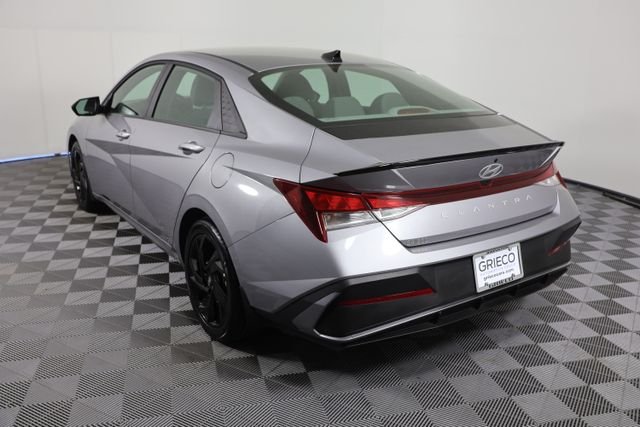 Used 2026 Silver Hyundai SEL Sport image 6