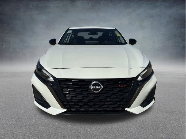 Used 2025 White Nissan 2.5 SR image 6