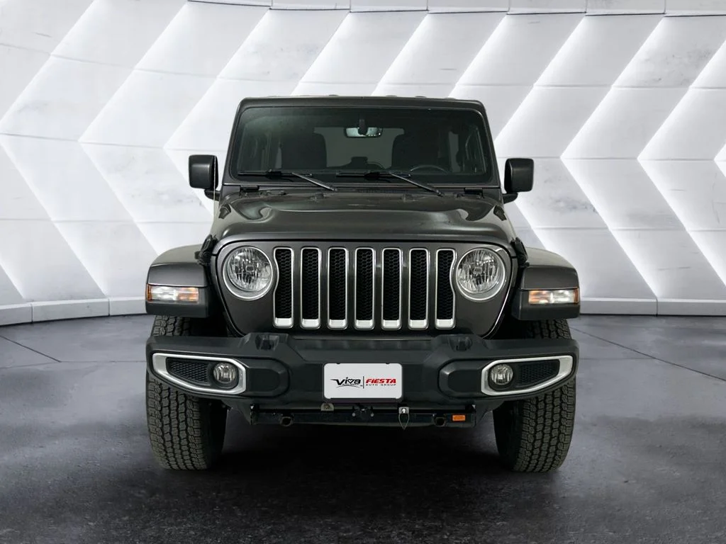 Used 2021 Gray Jeep Unlimited Sahara image 2