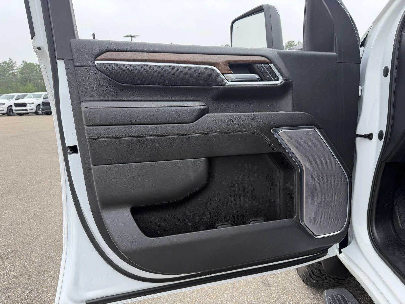 2024 Chevrolet Silverado 3500HD High Country - Photo 16