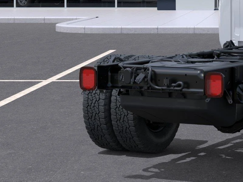 New 2026 Summit White GMC Pro image 11