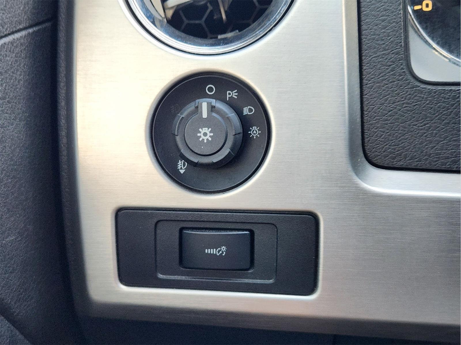 Used 2013 Kodiak Brown Metallic Ford Platinum image 21