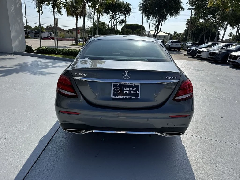 Used 2018 Selenite Gray Metallic Mercedes-Benz E 300 4MATIC® image 2