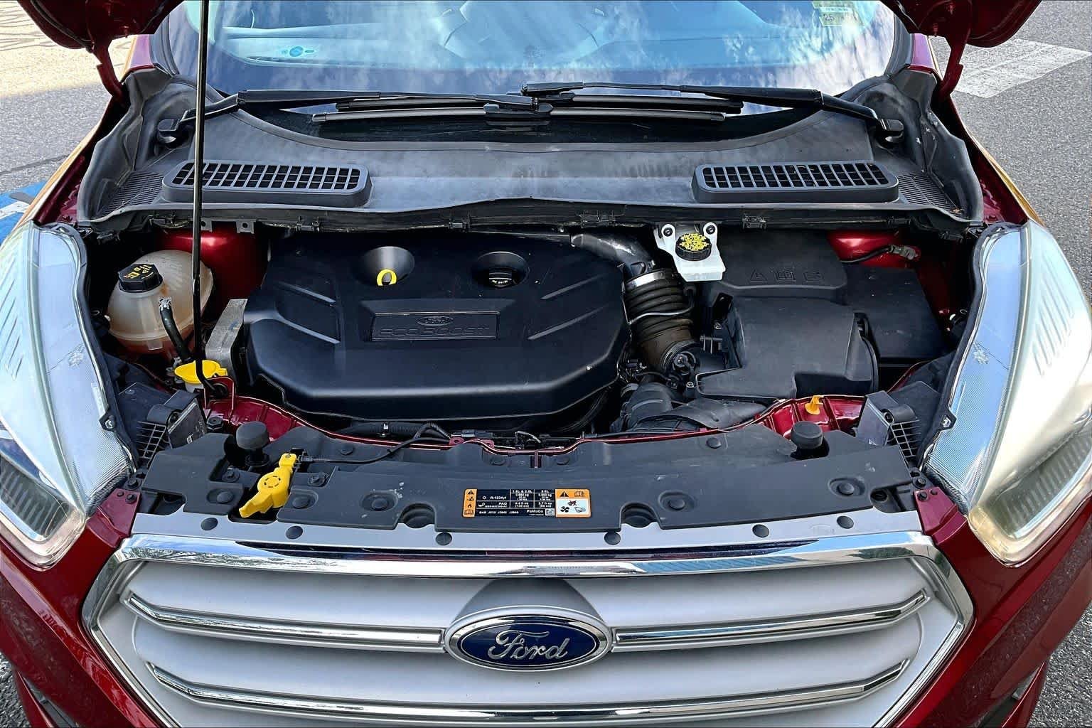 Used 2018 Ruby Red Metallic Tinted Clearcoat Ford Titanium image 30