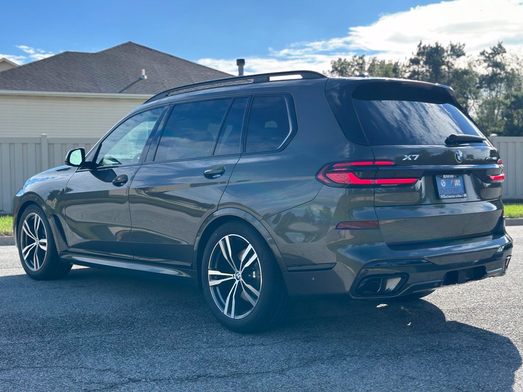 New 2027 Manhattan Green Metallic BMW xDrive40i image 5