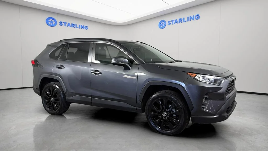 2020 Toyota RAV4 XLE Premium - Photo 13