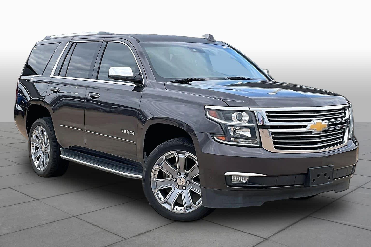 Used 2017 TUNGSTEN METALLIC Chevrolet Premier image 2