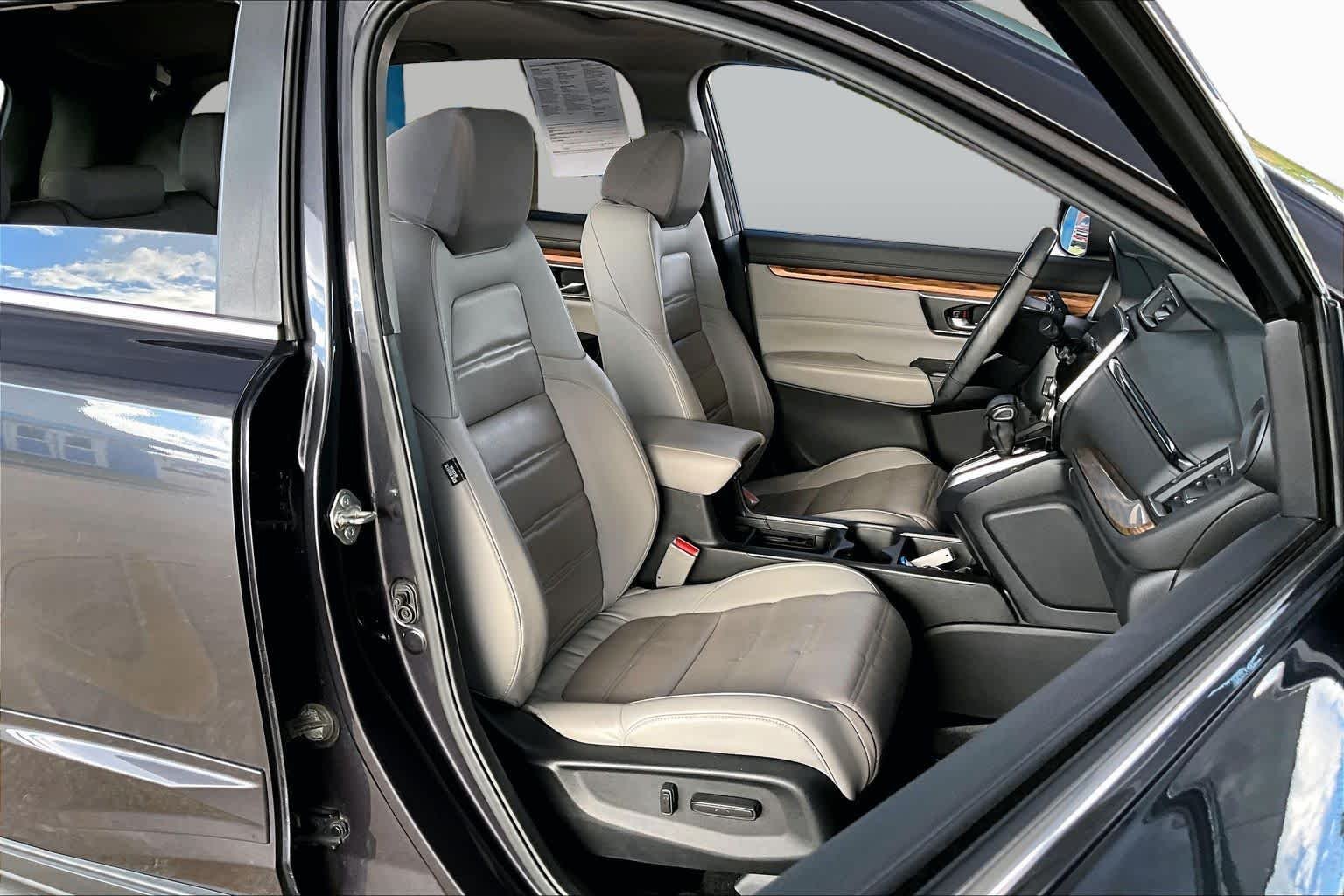 Used 2018 Gunmetal Metallic Honda EX-L image 9