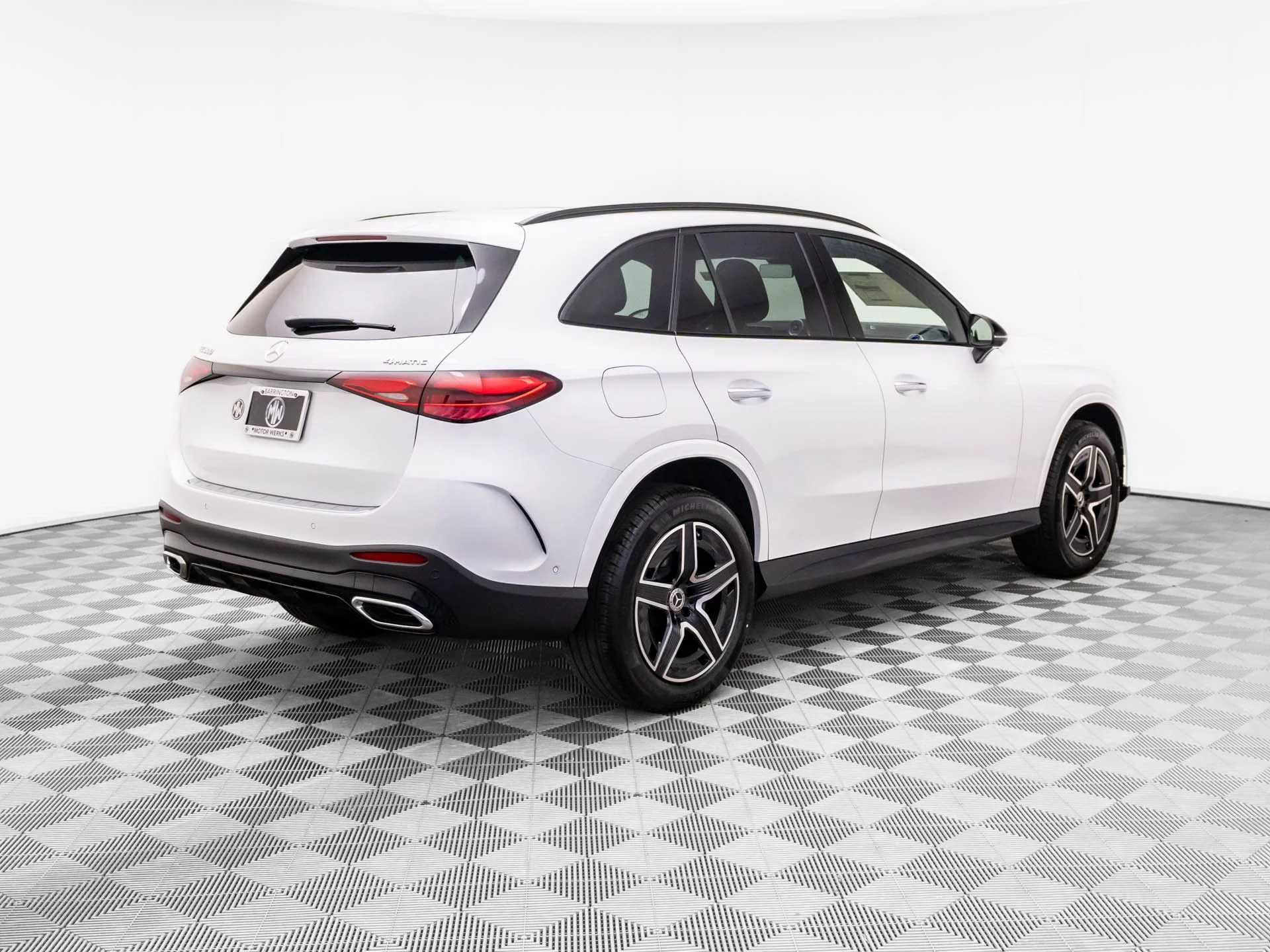 New 2026 White Mercedes-Benz GLC 300 image 5