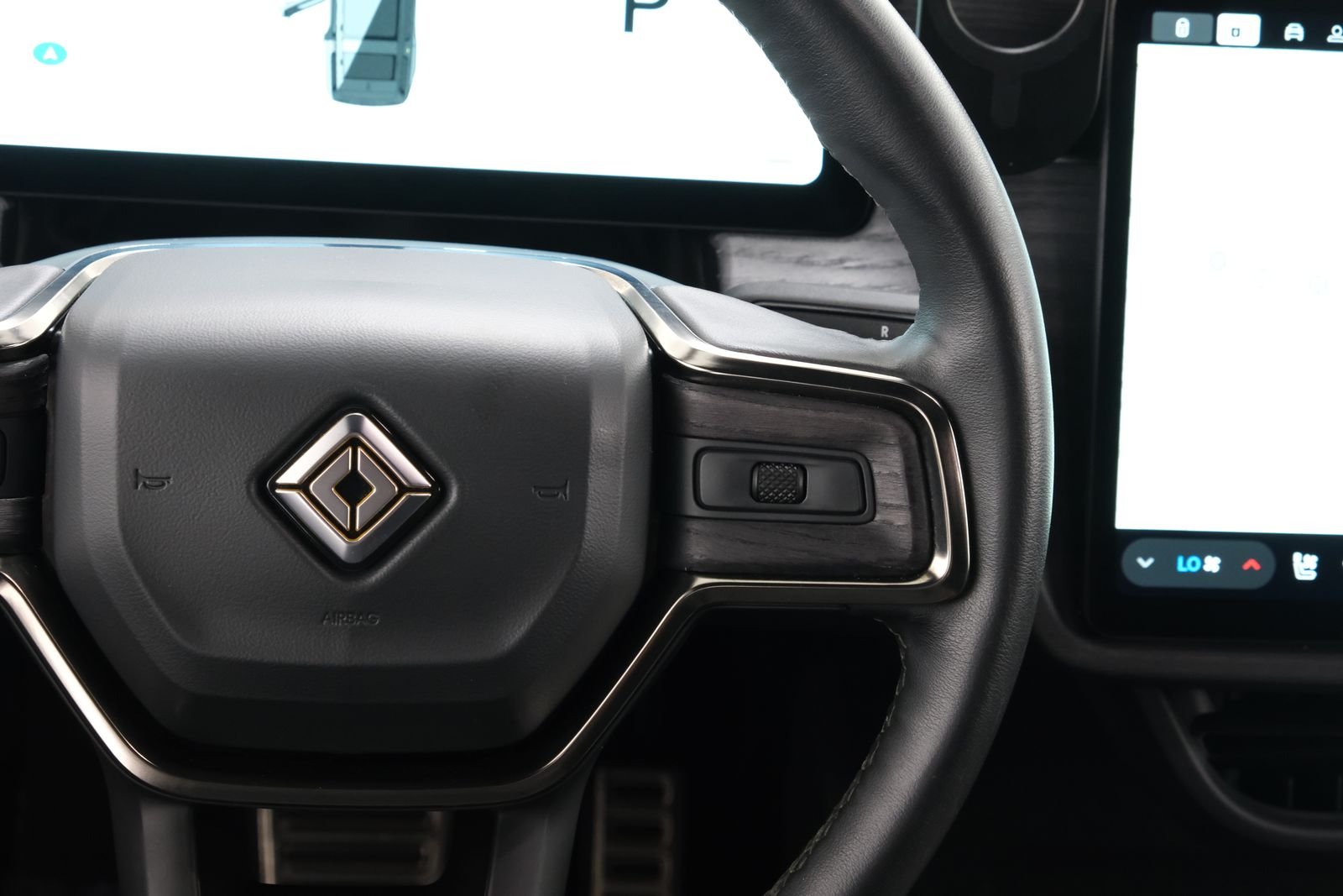 Used 2023 Midnight Rivian Adventure image 15