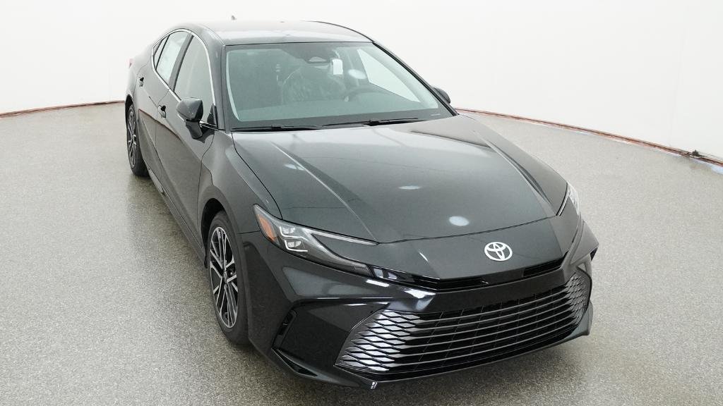 New 2026 Midnight Black Metallic Toyota XLE image 5