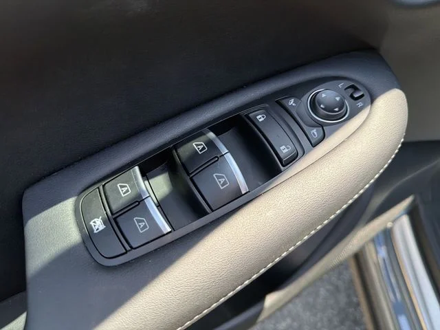 Used 2024 Gray INFINITI SPORT image 13